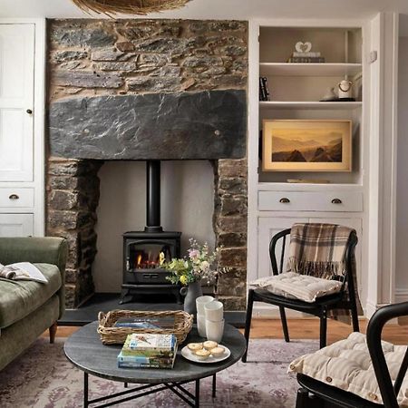 Finest Retreats - Bwthyn Llechi, Slate Cottage Blaenau Ffestiniog Exterior photo