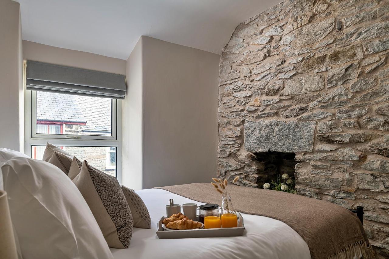 Finest Retreats - Bwthyn Llechi, Slate Cottage Blaenau Ffestiniog Exterior photo